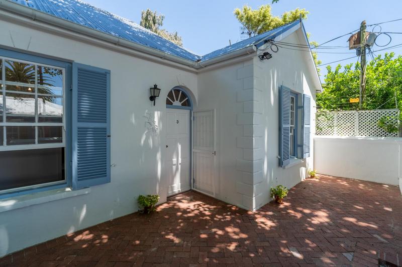 2 Bedroom Property for Sale in Harfield Village Western Cape